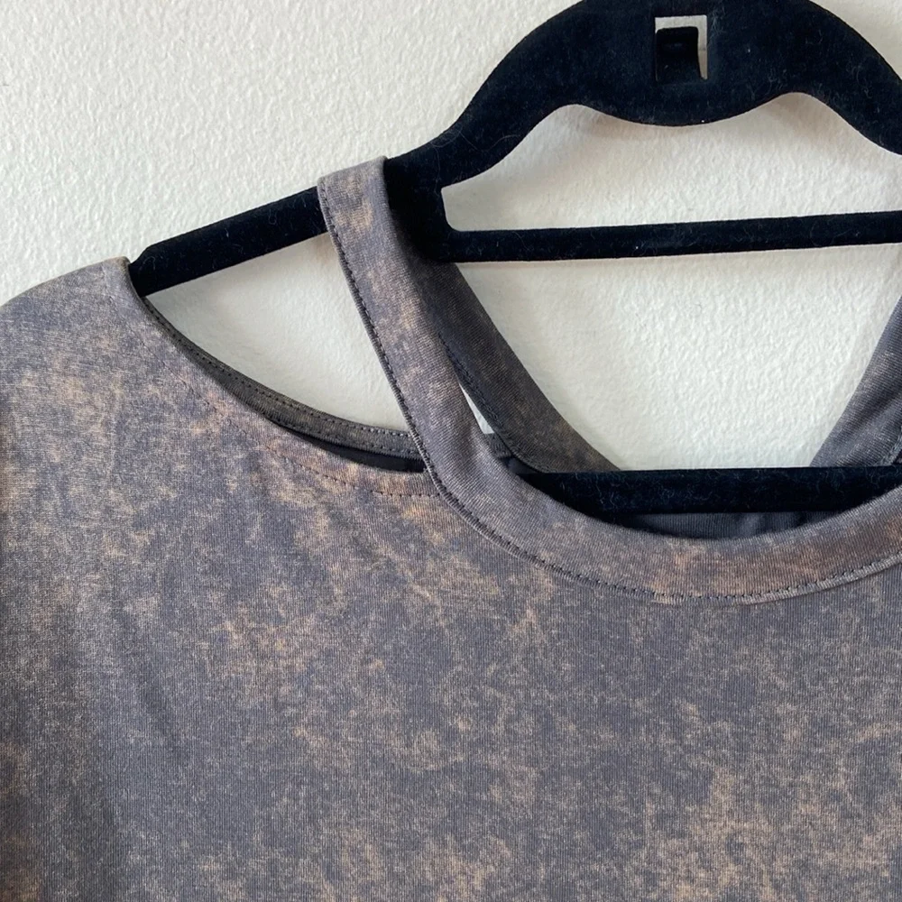 New Harlow & Graham Grey Tan Tie Dye Tee Shirt Medium Short Sleeve Casual Cutout - Picture 2 of 6